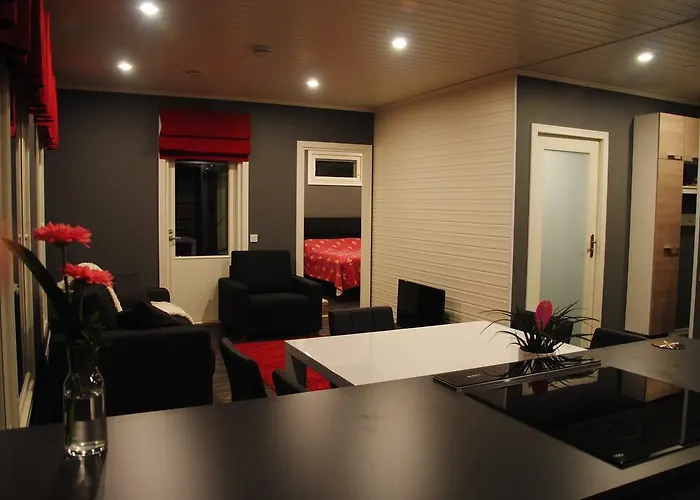 ホリデーパーク Tastulan Lomakylae 3*