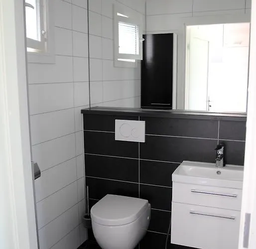 塔斯图兰假日公园 3*