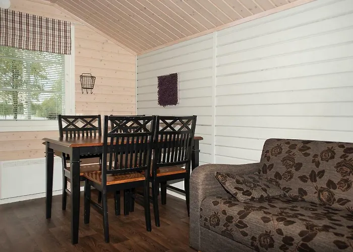 Tastulan Lomakylae ホリデーパーク 3*